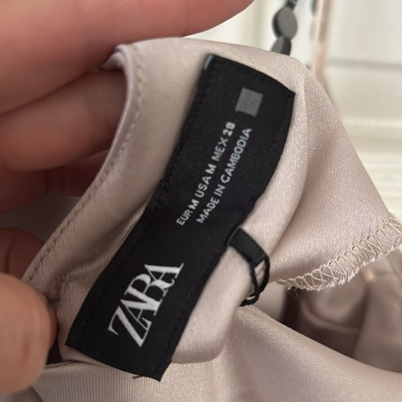 Zara satin dress - Picture 8 of 8